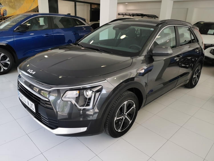 Kia Niro Concept Hybrid 1.6 141cv foto miniatura