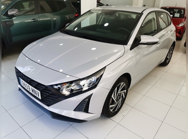 HYUNDAI - i20